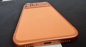 Mint
													Apple iPhone 17 Pro Max - Unlocked, Cosmic Orange, 2 TB, A3257, photo 4 of 7