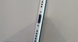 Good
													Apple iPhone SE 2nd Gen 2020 - Unlocked, White, 256 GB, A2275, photo 4 of 12