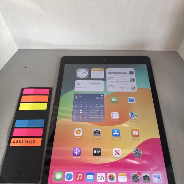 Apple iPad 9th Gen - Wi-Fi, Gray, 64 GB, A2602