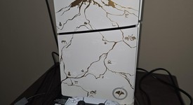 Mint
													PlayStation 5 Slim Standard Edition (2023) - Gold, 1 TB, Ghost of Yotei, photo 1 of 10