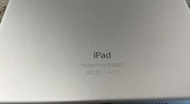 Good
													Apple iPad Air 2 - Unlocked, Silver, 128 GB, photo 2 of 4