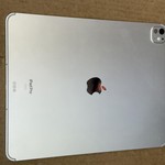 Good Apple iPad Pro 13 inch (M4) 2024 - Unlocked, Silver, 256 GB, 8 GB, A2926, Standard Glass