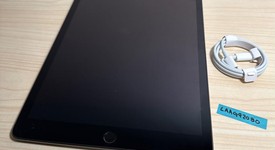 Good
													Apple iPad 7th Gen - Unlocked, Gray, 32 GB, A2200, photo 2 of 7