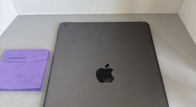 Good
													Apple iPad 9th Gen - Wi-Fi, Gray, 64 GB, A2602, photo 3 of 5