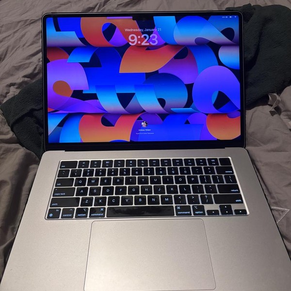 MacBook Air 2024 (M3) - 15 inch - Apple M3, Silver, 256 GB, 8 GB, 10-core GPU