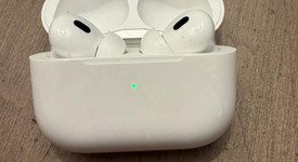 Used
													Apple AirPods Pro 2 - Lightning, photo 1 of 3