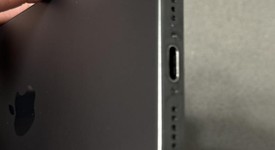 Mint
													Apple iPhone 16 Pro Max - Unlocked, Black, 512 GB, A3084, photo 3 of 5