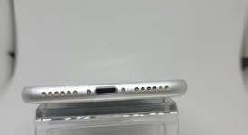 Fair
													Apple iPhone 8 - Unlocked, Silver, 64 GB, A1863, photo 3 of 8