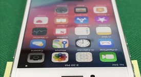 Mint
													Apple iPhone 8 - Unlocked, Silver, 64 GB, A1863, photo 3 of 6