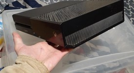 Good
													Xbox One (2013) - Black, 500 GB, photo 4 of 7