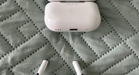 Used
													Apple AirPods Pro 2nd Gen - Lightning, photo 3 of 5