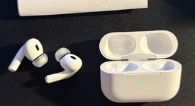 Used
													Apple AirPods Pro 2nd Gen - USB-C, photo 3 of 10