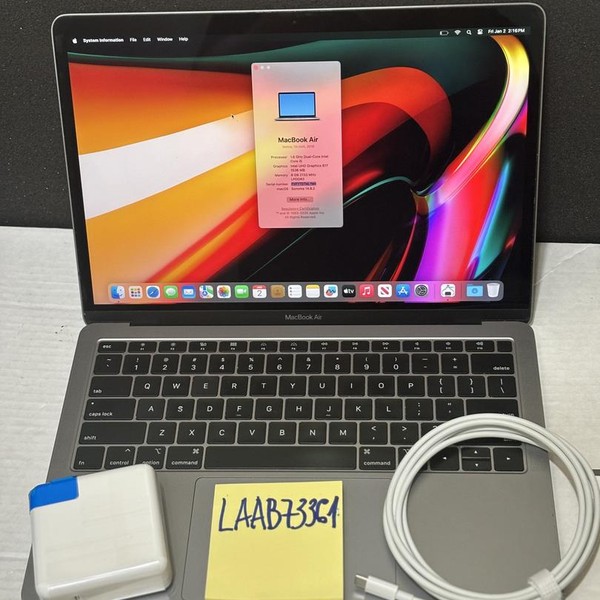 MacBook Air 2019 - 13 inch - 256 GB, Gray, 8 GB, Intel Core i5