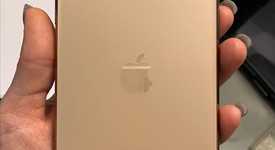 Mint
													Apple iPhone 11 Pro Max - Verizon, Gold, 256 GB, A2161, photo 1 of 9