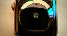 Mint
													Apple Watch Series 4 44mm - Unlocked, Gold, A1976 - Cellular, Aluminum, photo 5 of 7