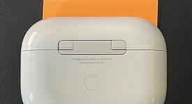 Used
													Apple AirPods Pro - Wireless Case, photo 3 of 5
