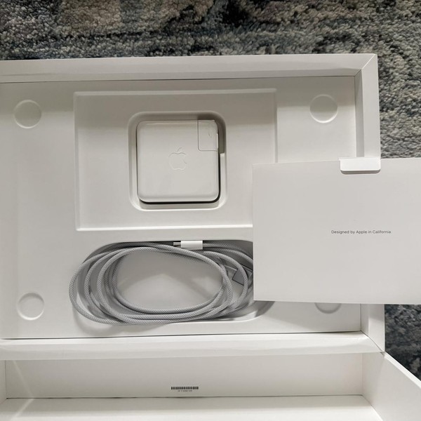 MacBook Pro 2023 - 14 inch - Apple M2 Pro 10-core, Gray, 512 GB, 16 GB