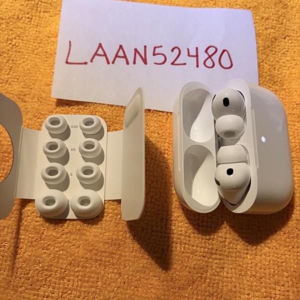 Apple AirPods Pro 3