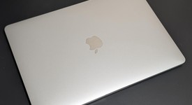 Good
													MacBook Pro 2020 - 13" - I5, Silver, 256 GB, 16 GB, photo 2 of 10