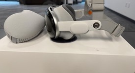 Mint
													Apple Vision Pro - 256 GB, photo 4 of 8