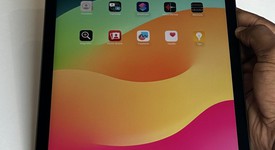 Good
													Apple iPad Air 4th Gen - Unlocked, Gray, 64 GB, A2324, photo 3 of 13