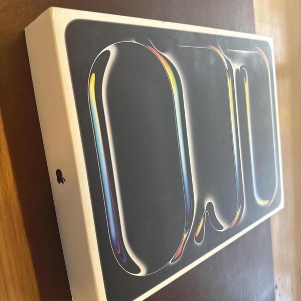 Apple iPad Pro 11 inch (M5) 2025 - Wi-Fi, 2 TB, Space Black, Apple M5 10-Core (8-core GPU), A3357, Standard Glass