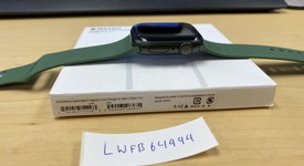 Mint
													Apple Watch Series 7 41mm - Green, A2473 - GPS, Aluminum, photo 4 of 5