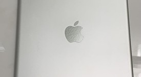 Good
													Apple iPad 8th Gen - Unlocked, Silver, 32 GB, A2428, photo 5 of 11