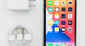 Mint
													Apple iPhone 7 Plus - Unlocked, Black, 128 GB, A1661, photo 1 of 1