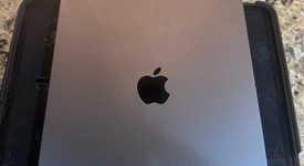 Mint
													Apple iPad Air 5th Gen - Unlocked, Gray, 64 GB, A2589, photo 3 of 8