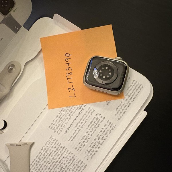 Apple Watch Series 7 41mm - Starlight, A2473 - GPS, Aluminum