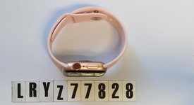 Mint
													Apple Watch Series 4 40mm - Sprint, Gold, A1975 - Cellular, Aluminum, photo 4 of 5