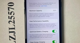 Good
													Apple iPhone SE 3rd Gen 2022 - Unlocked, Midnight, 64 GB, A2595, photo 2 of 9