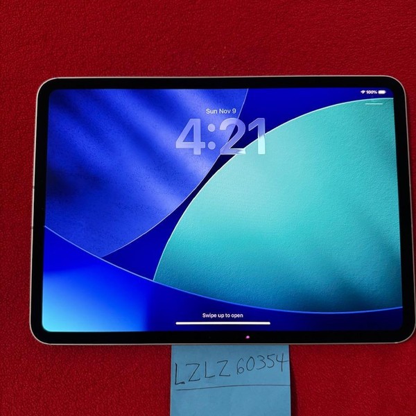 Apple iPad Pro 11 inch (M4) 2024 - Unlocked, 256 GB, Silver, 8 GB, A2837, Standard Glass