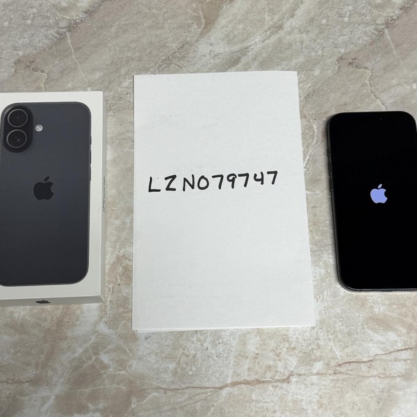 Apple iPhone 17 - Unlocked, 256 GB, Black, A3258