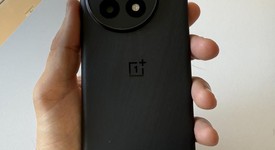 Mint
													OnePlus 13 - Unlocked, Black Eclipse, 512 GB, 16 GB, photo 4 of 8