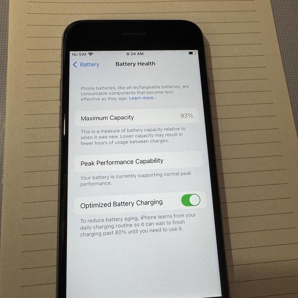Apple iPhone 6S - Unlocked, 32 GB, Silver, A1688
