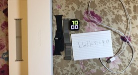 Mint
													Apple Watch Series 5 44mm - Unlocked, Gray, A2095 Cellular, Aluminum, photo 4 of 6