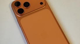 Mint
													Apple iPhone 17 Pro Max - Unlocked, Cosmic Orange, 512 GB, A3257, photo 4 of 8