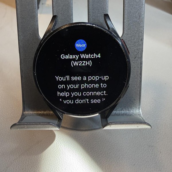 Samsung Galaxy Watch4 - Unlocked, Black, 40mm