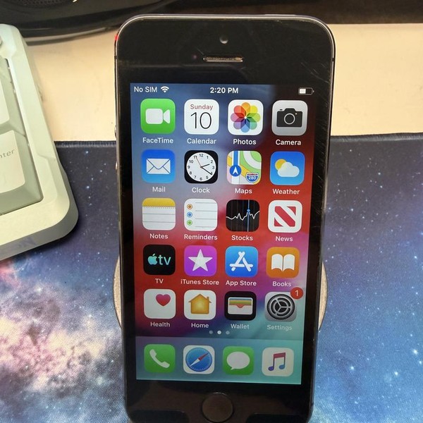 Apple iPhone 5S - Unlocked, 16 GB, Gray, A1453