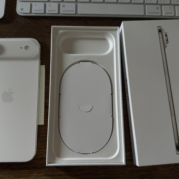 Apple iPhone Air - T-Mobile, 256 GB, Light Gold, A3260