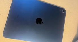 Fair
													Apple iPad 10th Gen - Unlocked, Blue, 64 GB, A2757, photo 2 of 17