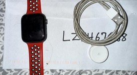 Good
													Apple Watch Series 4 44mm - Unlocked, Gray, A1976 - Cellular, Aluminum, photo 2 of 8