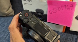 Mint
													Sony ZV-1, photo 3 of 9