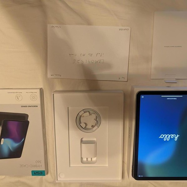 Apple iPad Air 11 inch (M2) 2024 - Wi-Fi, Gray, 128 GB, A2902