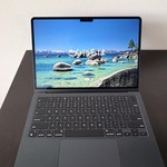 Mint MacBook Air 2022 (M2) - 13 inch - 256 GB, Midnight, 16 GB, Apple M2