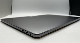 Good
													MacBook Pro 2018 (With Touch Bar) - 15" - I9, Gray, 1 TB, 32 GB, photo 5 of 10