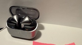 Used
													Samsung Galaxy Buds3 Pro - Silver, photo 3 of 4