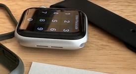 Good
													Apple Watch Series 6 44mm - Unlocked, Silver, A2294 - Cellular, Aluminum, photo 5 of 8